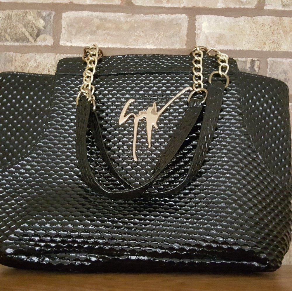 Purse - Picture 2 of 4